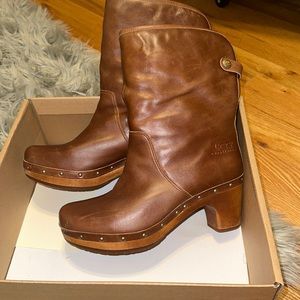 UGG Lynnea Leather Boot (Women's) Never Worn Before